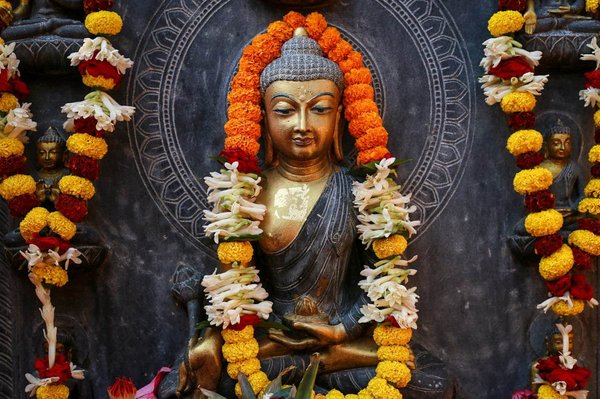 Comment visiter les temples bouddhistes au Sri Lanka sans guide?
